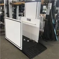 ลิฟต์รถเข็นคนพิการ